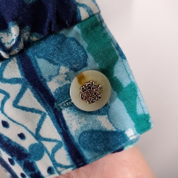 STEPHANIE THOMAS SPORT BUTTON FRONT BLOUSE - Picture 4 of 5